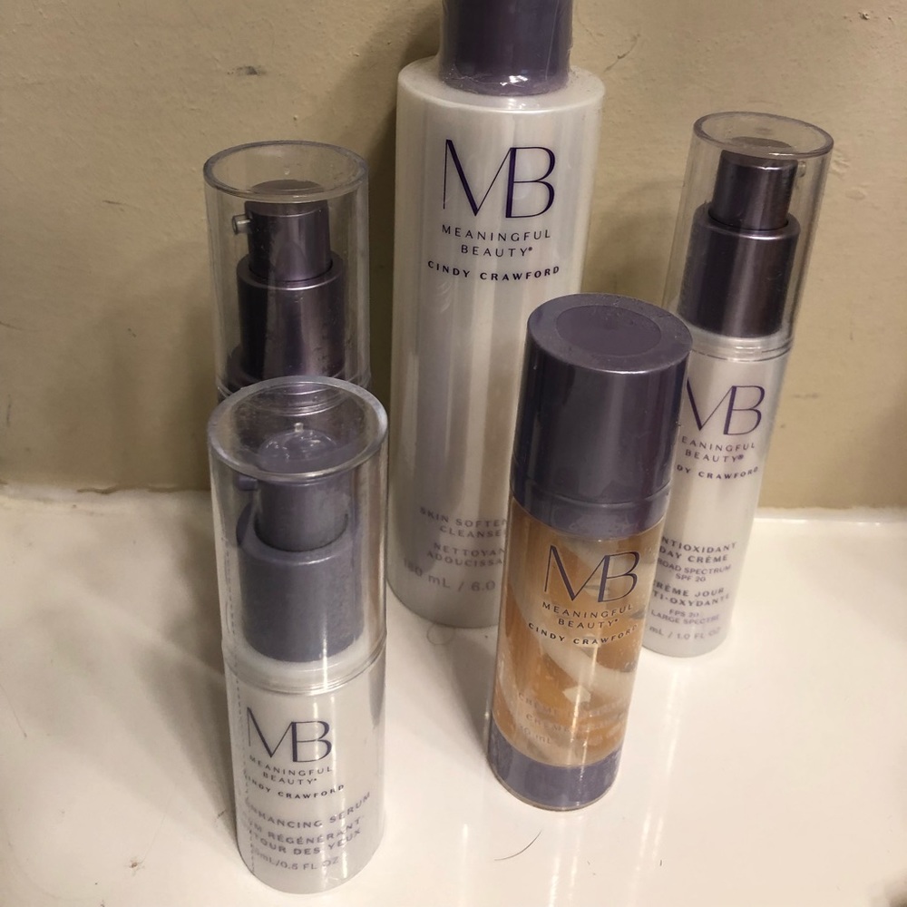 NIB Meaningful Beauty Collection